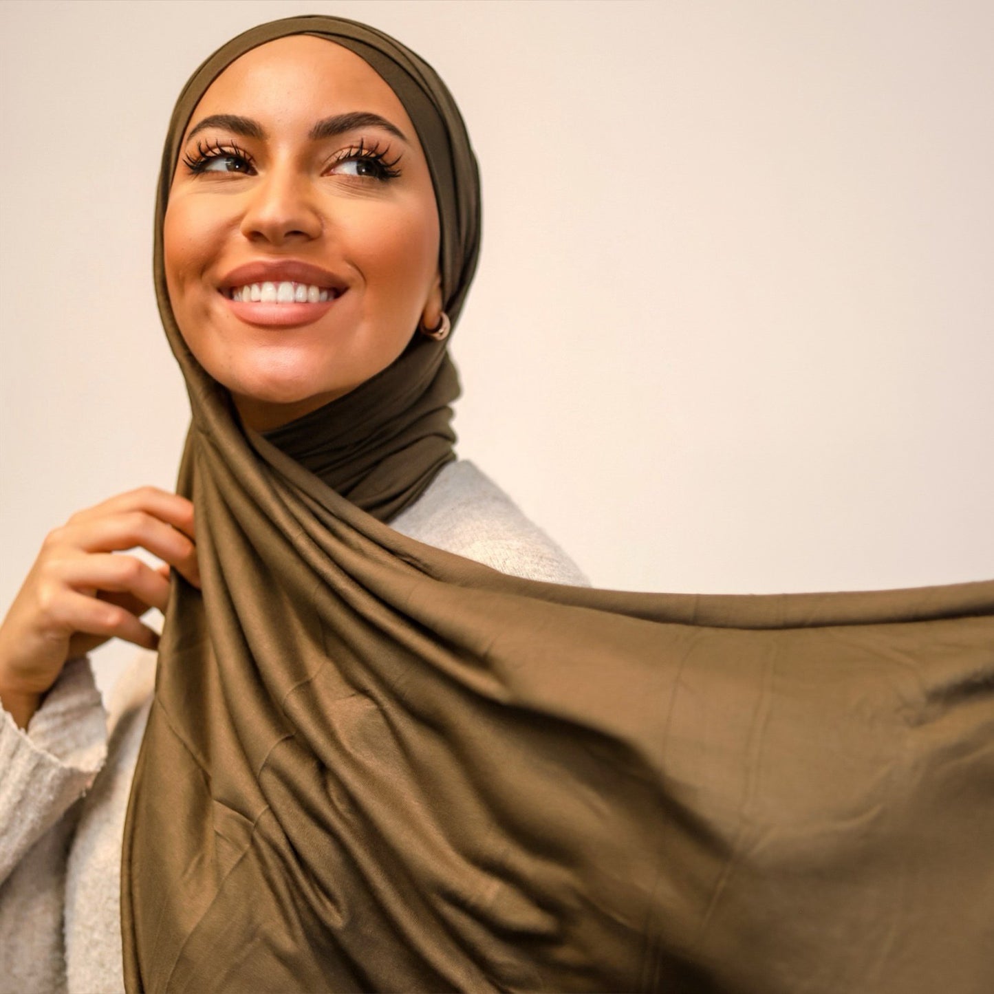 Fertig Hijab aus Jersey, grün braun